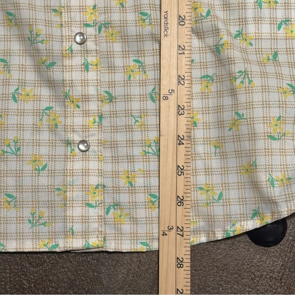 Wrangler Women’s Long Sleeve Button Snap Blouse Yellow Plaid Floral NWT Size S - Picture 11 of 11